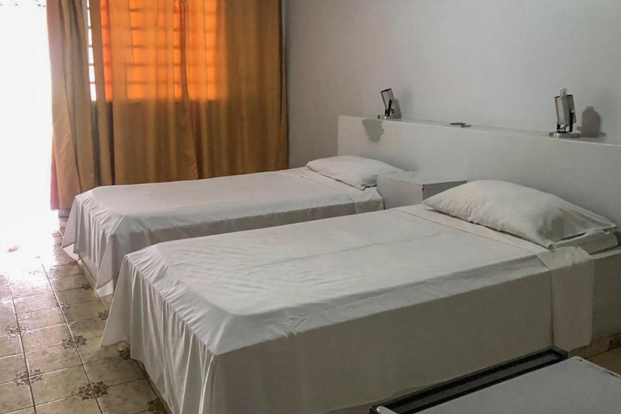 Hotel Das Palmeiras Barreiras  Buitenkant foto