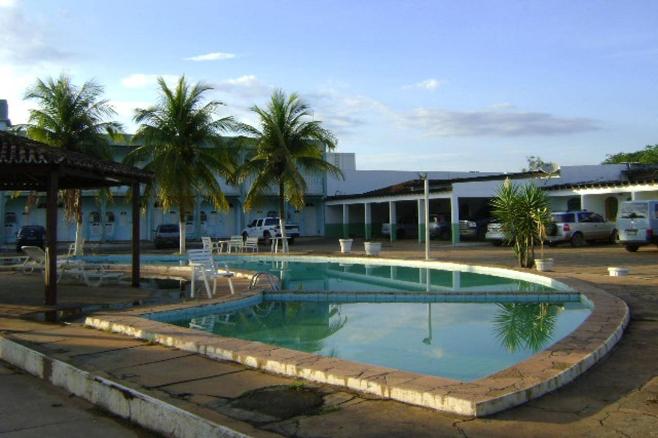 Hotel Das Palmeiras Barreiras  Buitenkant foto